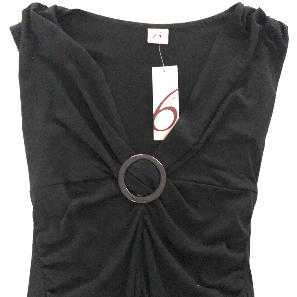 Black ring blouse